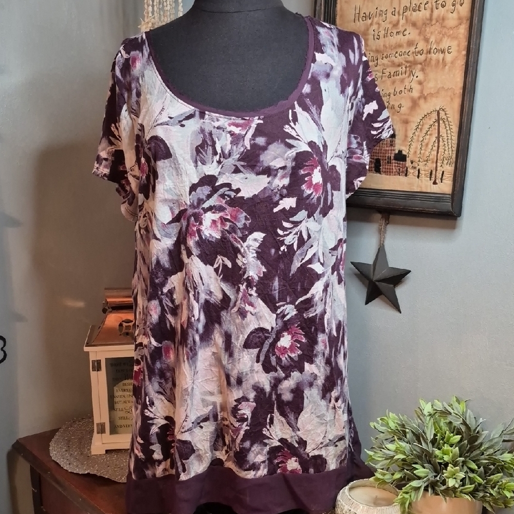 Simply Vera Vera Wang Purple Floral Short Sleeve Top